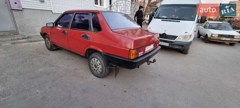 Седан ВАЗ / Lada 21099 1998 в Киеве