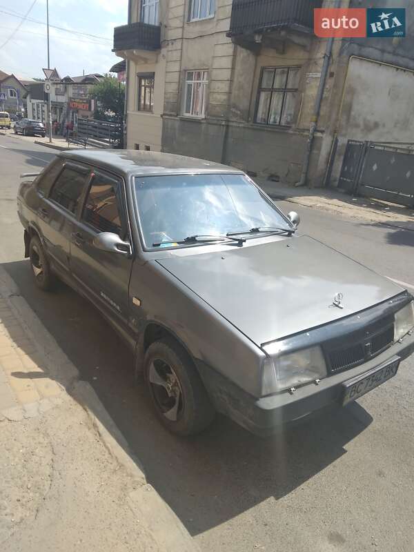 Седан ВАЗ / Lada 21099 1993 в Самборі