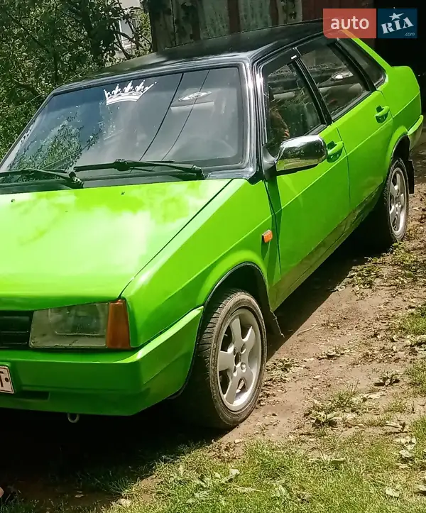 ВАЗ / Lada 21099