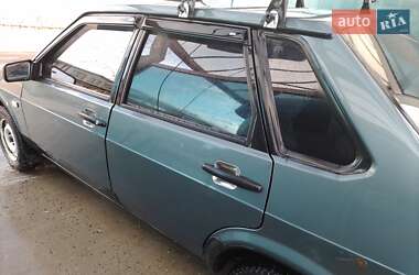 Седан ВАЗ / Lada 21099 2001 в Луцке