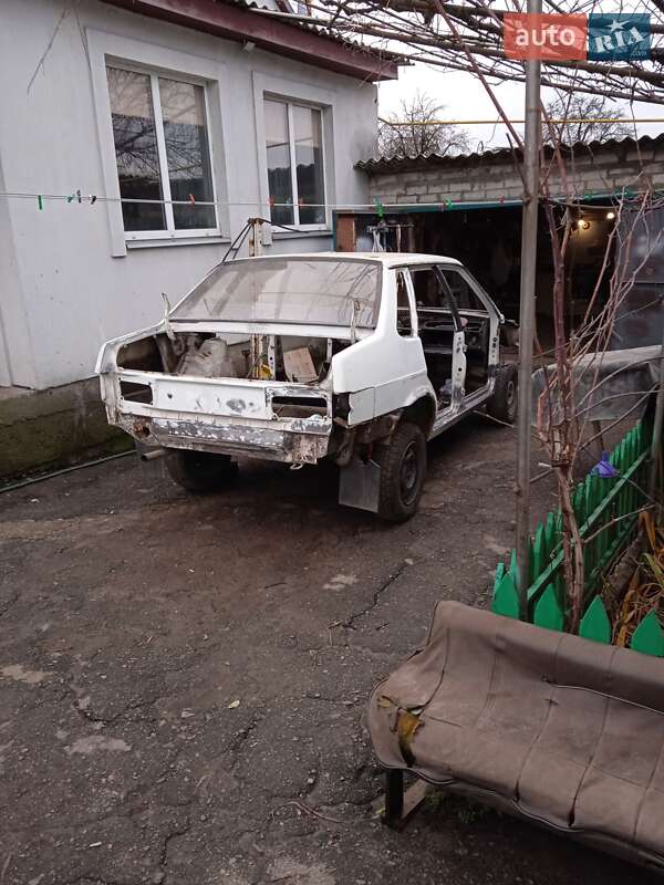 Седан ВАЗ / Lada 21099 1999 в Черкасах