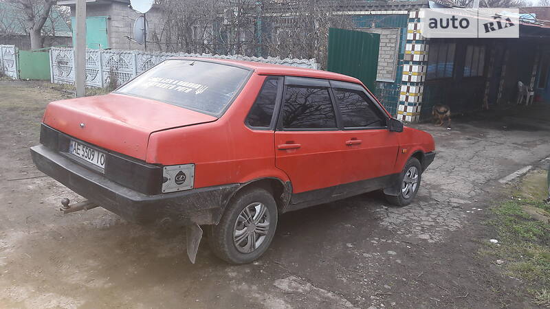 Седан ВАЗ / Lada 21099 1993 в Днепре