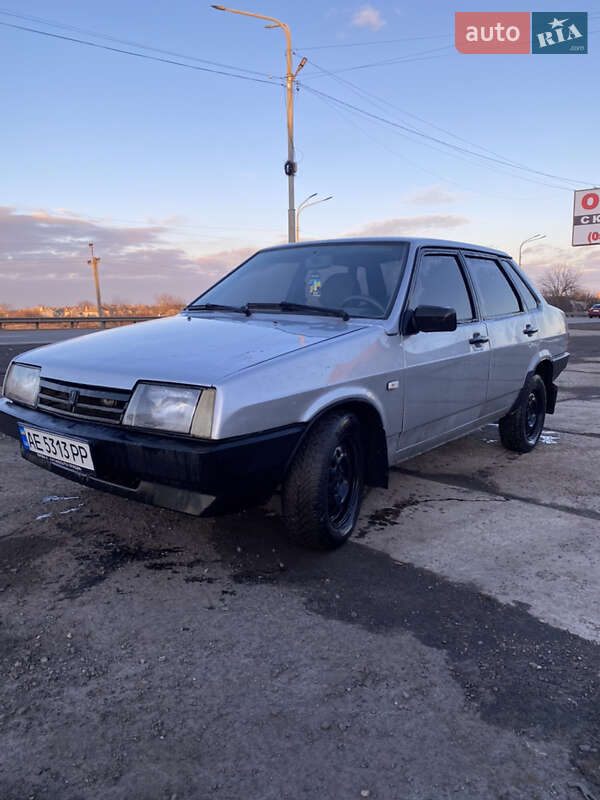 Седан ВАЗ / Lada 21099 2004 в Павлограде