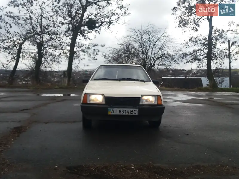 ВАЗ / Lada 21099