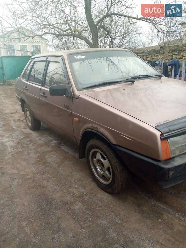 Седан ВАЗ / Lada 21099 1995 в Веселинове