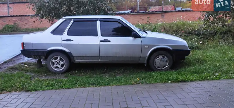 ВАЗ / Lada 21099