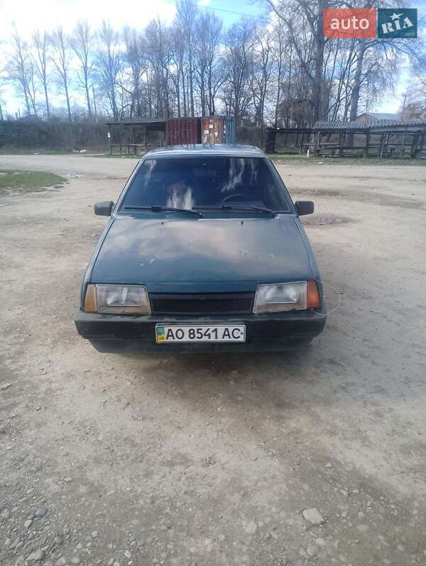 Седан ВАЗ / Lada 21099 2005 в Косові