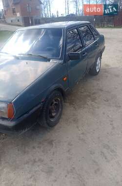 Седан ВАЗ / Lada 21099 2005 в Косові