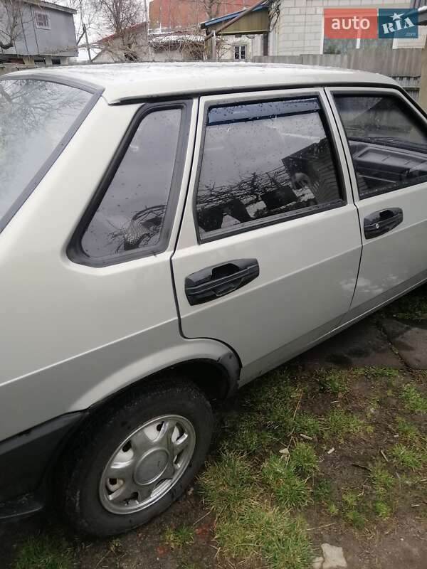 Седан ВАЗ / Lada 21099 2006 в Березане