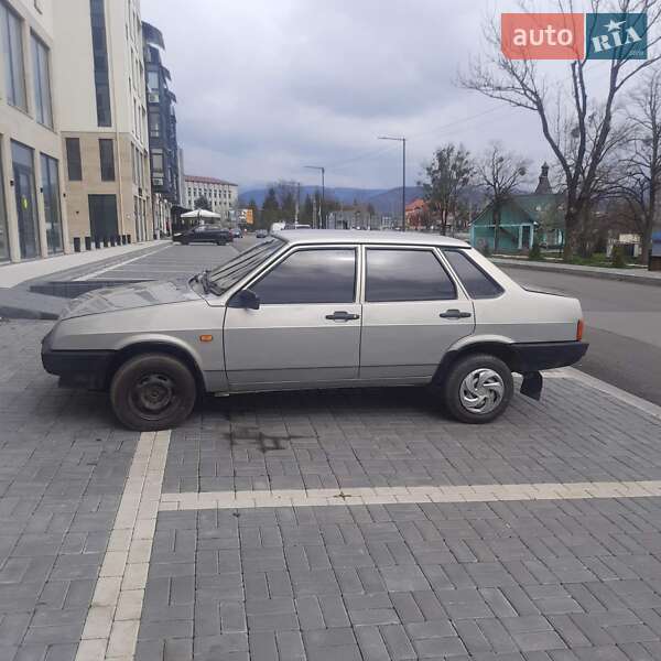 Седан ВАЗ / Lada 21099 2007 в Сваляве