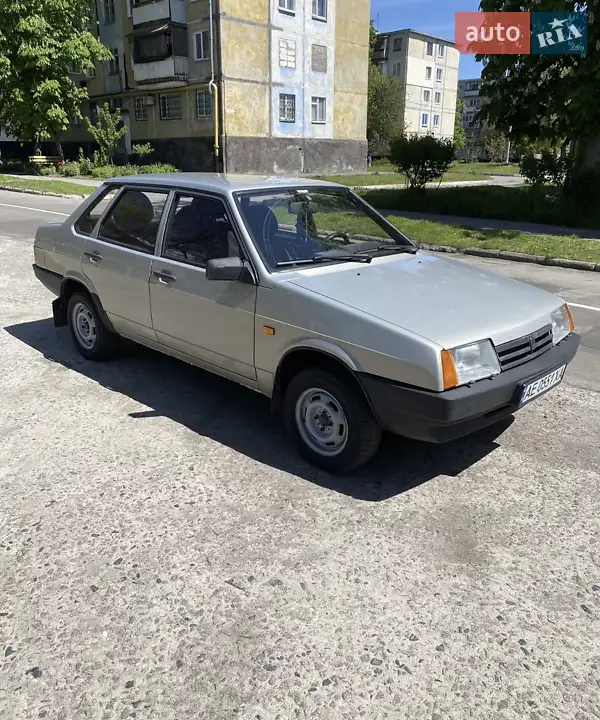ВАЗ / Lada 21099