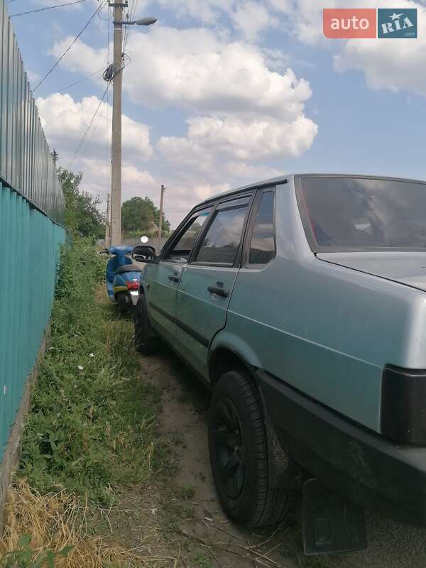 Седан ВАЗ / Lada 21099 2001 в Покрові