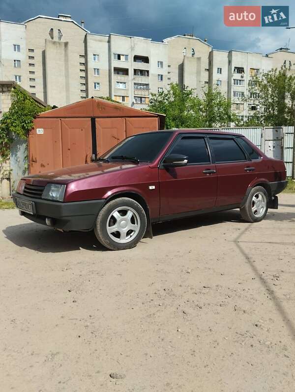 Седан ВАЗ / Lada 21099 2004 в Харькове
