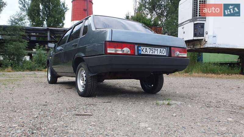Седан ВАЗ / Lada 21099 1998 в Киеве фото 2 Седан ВАЗ / Lada 21099 1998 в Киеве