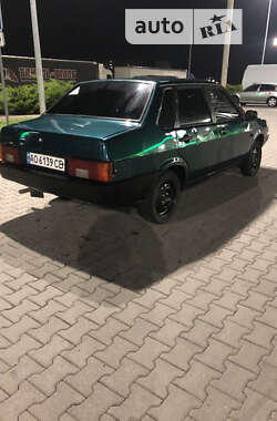 Седан ВАЗ / Lada 21099 2000 в Мукачевому