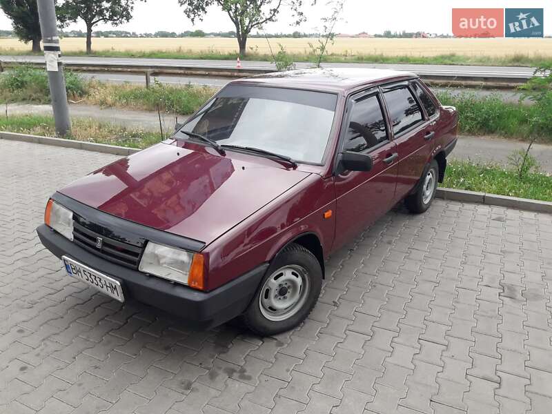 Седан ВАЗ / Lada 21099 2004 в Одесі