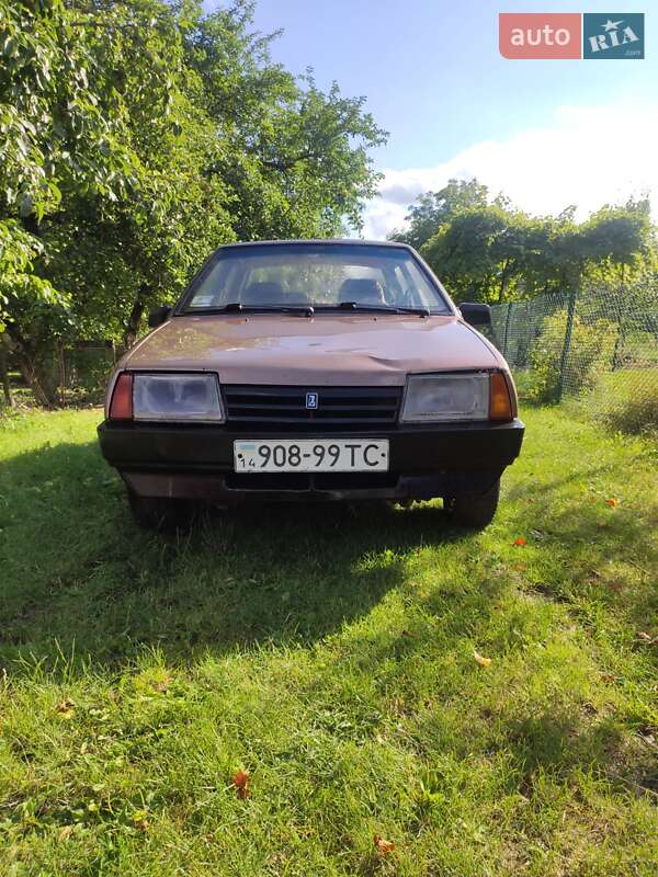 Седан ВАЗ / Lada 21099 1993 в Золочеве