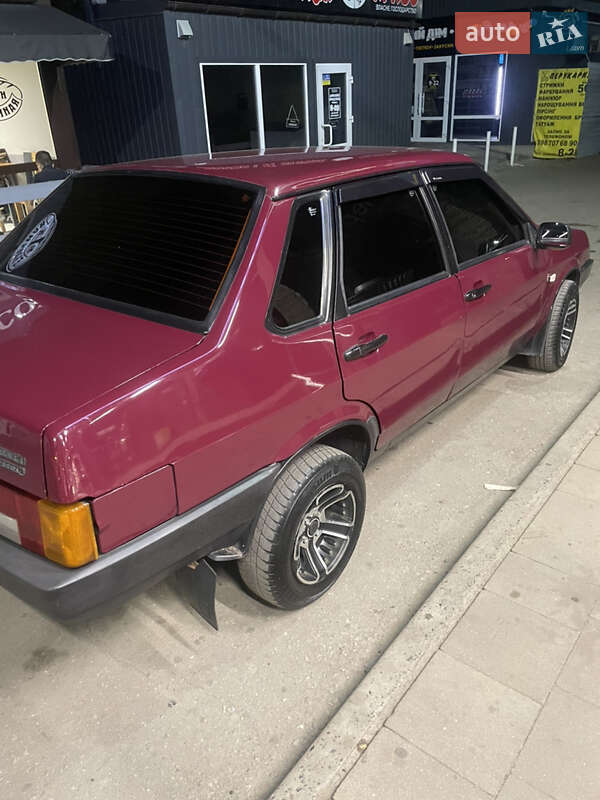 Седан ВАЗ / Lada 21099 1997 в Кривом Роге