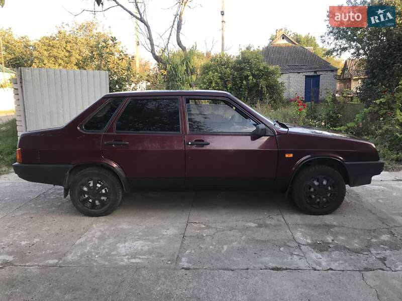 Седан ВАЗ / Lada 21099 2007 в Магдалиновке