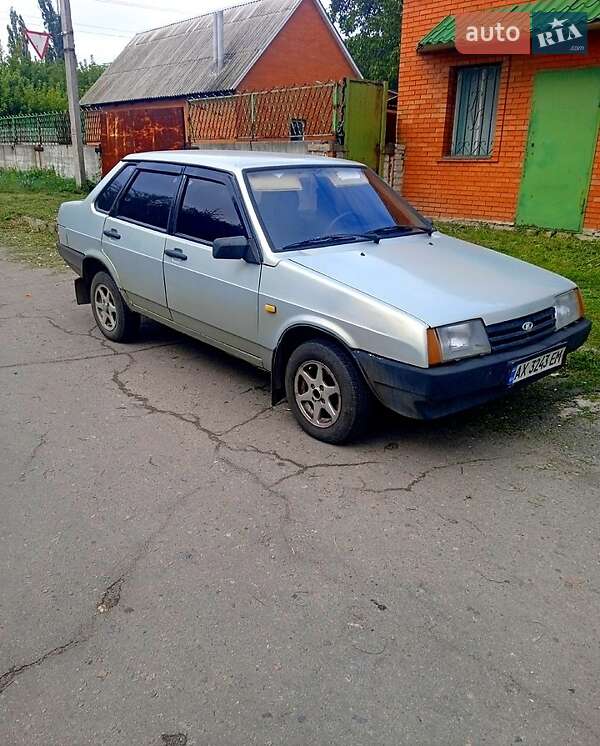 Седан ВАЗ / Lada 21099 2000 в Лозовой