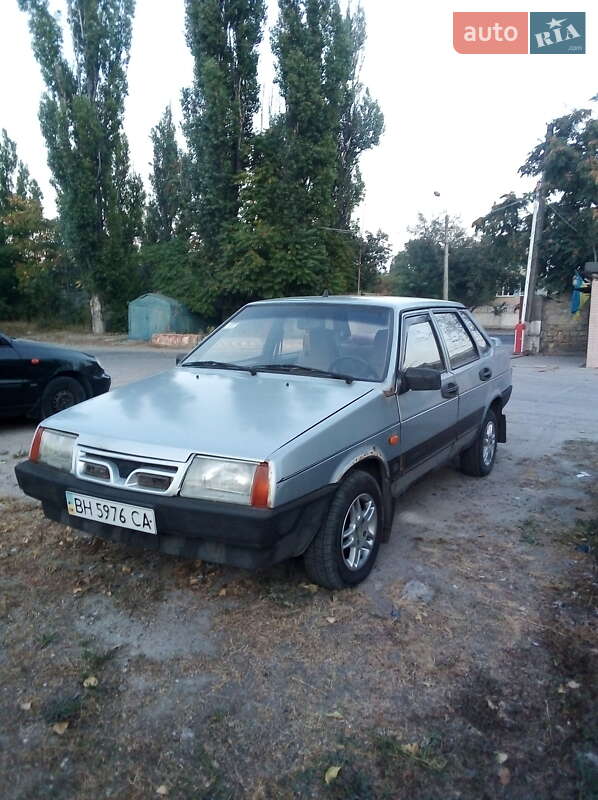 Седан ВАЗ / Lada 21099 1998 в Одессе