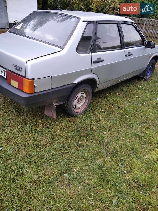 Седан ВАЗ / Lada 21099 2002 в Черкассах