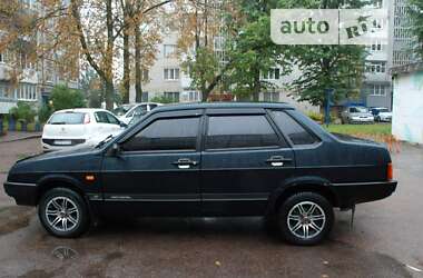 Седан ВАЗ / Lada 21099 2002 в Житомире