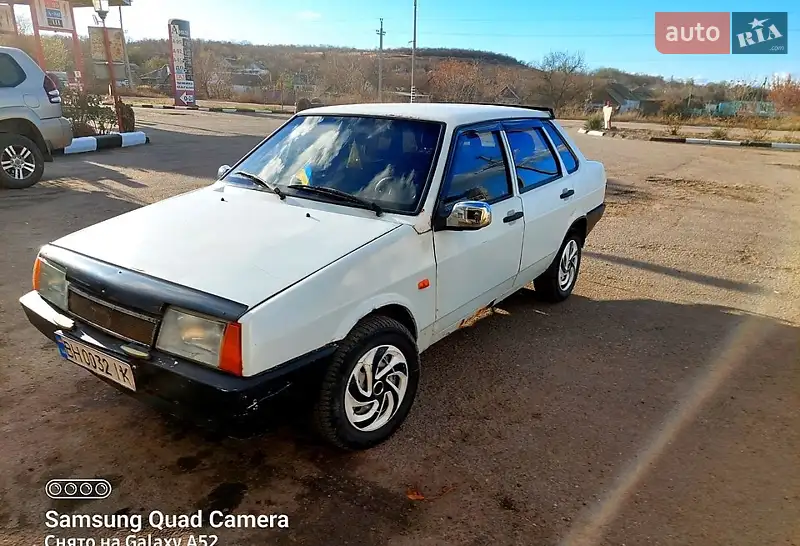 ВАЗ / Lada 21099