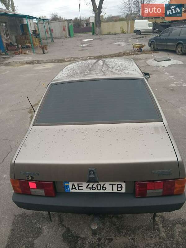 Седан ВАЗ / Lada 21099 2002 в Нікополі