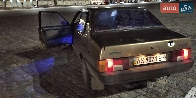 Седан ВАЗ / Lada 21099 1999 в Харькове