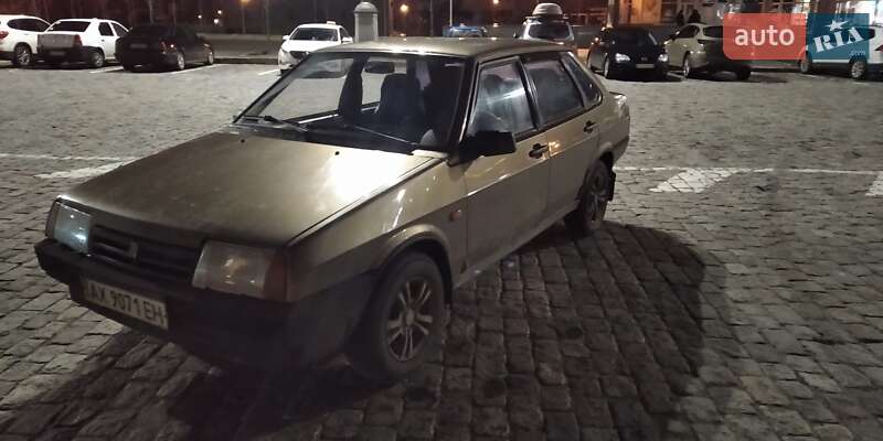 Седан ВАЗ / Lada 21099 1999 в Харькове