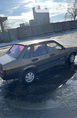 Седан ВАЗ / Lada 21099 1999 в Межовій