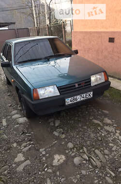 Седан ВАЗ / Lada 21099 2001 в Сваляве