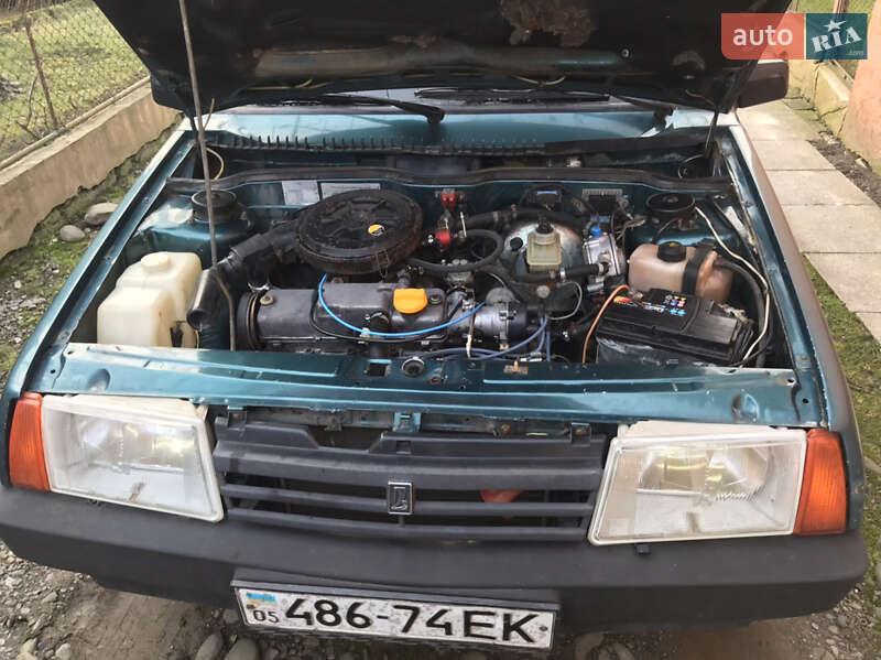 Седан ВАЗ / Lada 21099 2001 в Сваляві