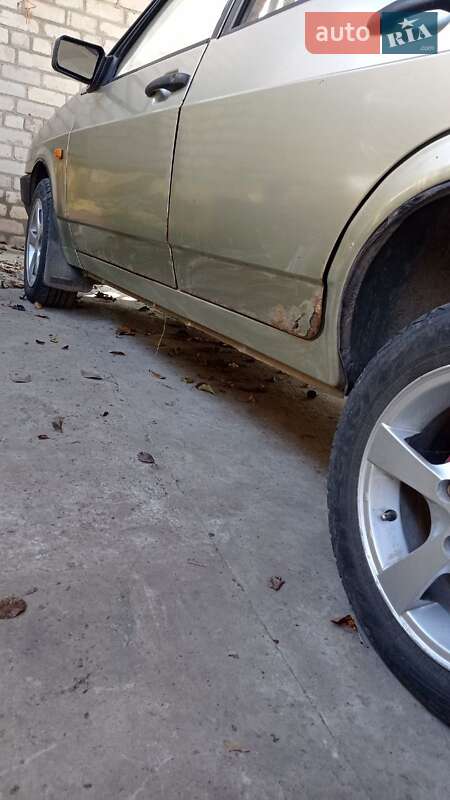 Седан ВАЗ / Lada 21099 2001 в Кропивницком