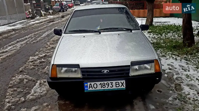 ВАЗ / Lada 21099