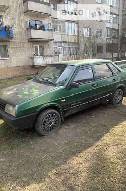 Седан ВАЗ / Lada 21099 2000 в Житомире