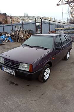 Седан ВАЗ / Lada 21099 1998 в Киеве
