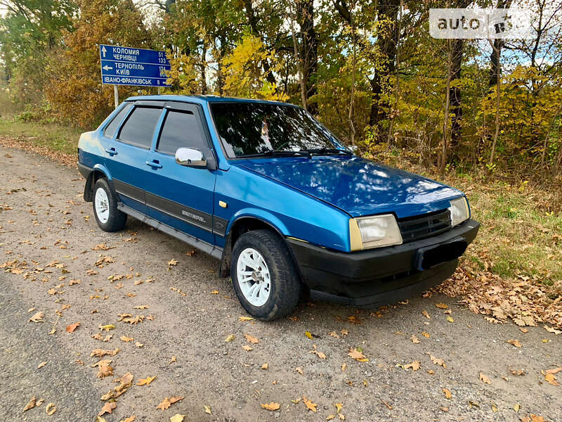 Седан ВАЗ / Lada 21099 1997 в Івано-Франківську
