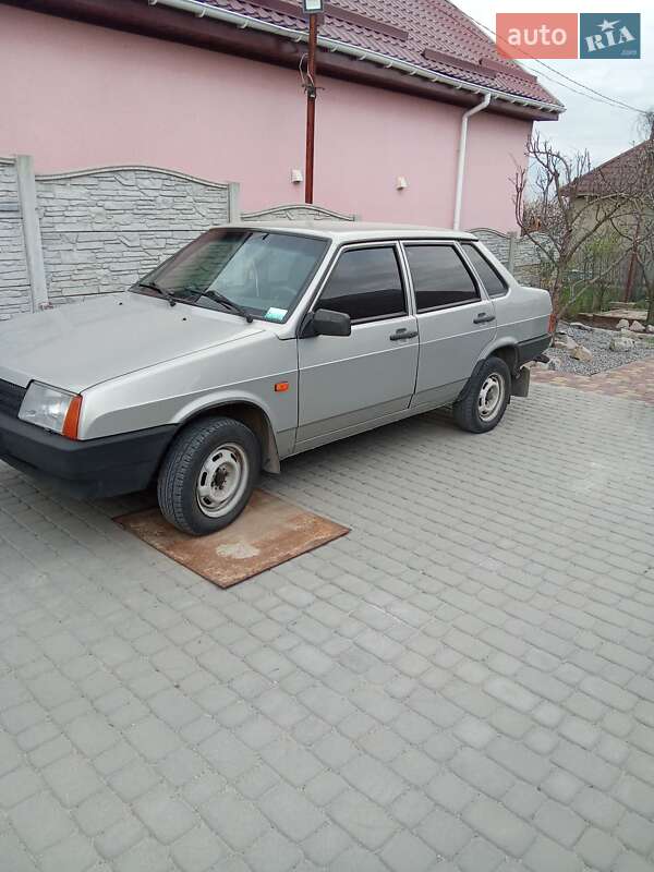 Седан ВАЗ / Lada 21099 2005 в Запорожье