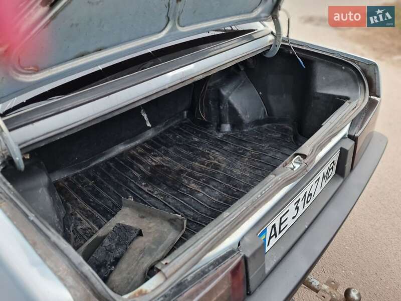 Седан ВАЗ / Lada 21099 2004 в Кривому Розі