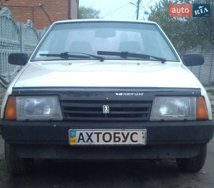 Седан ВАЗ / Lada 21099 1992 в Косові