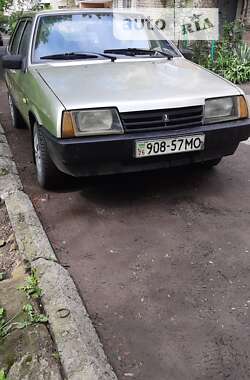 Седан ВАЗ / Lada 21099 1995 в Черновцах