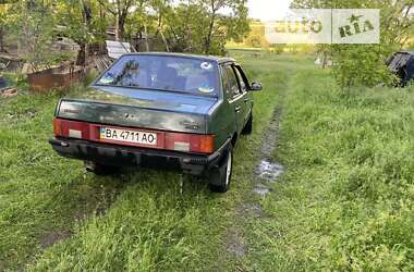 Седан ВАЗ / Lada 21099 1998 в Кривом Роге