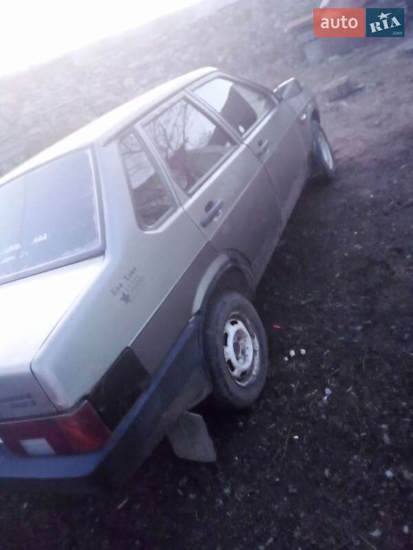 Седан ВАЗ / Lada 21099 2000 в Могилів-Подільському