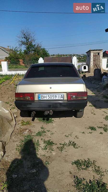 Седан ВАЗ / Lada 21099 2000 в Овідіополі фото 4 Седан ВАЗ / Lada 21099 2000 в Овідіополі