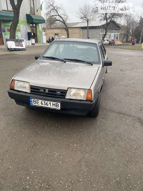 Седан ВАЗ / Lada 21099 1999 в Баштанці