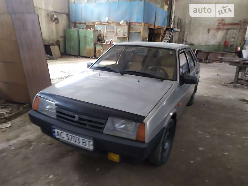 Седан ВАЗ / Lada 21099 2006 в Луцке