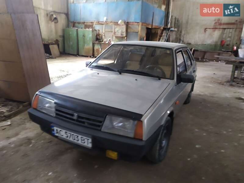 Седан ВАЗ / Lada 21099 2006 в Луцке