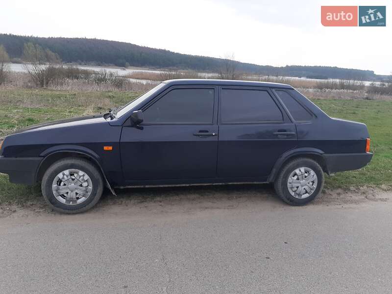 Седан ВАЗ / Lada 21099 2006 в Львове
